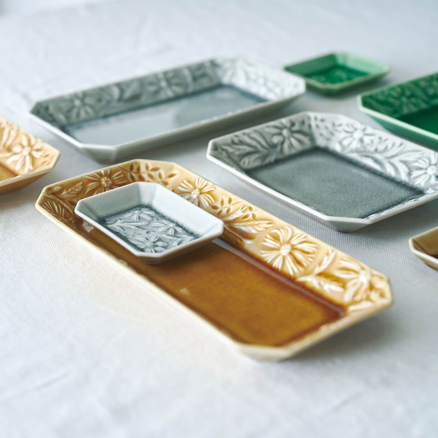 マーガリート 長皿 24cm